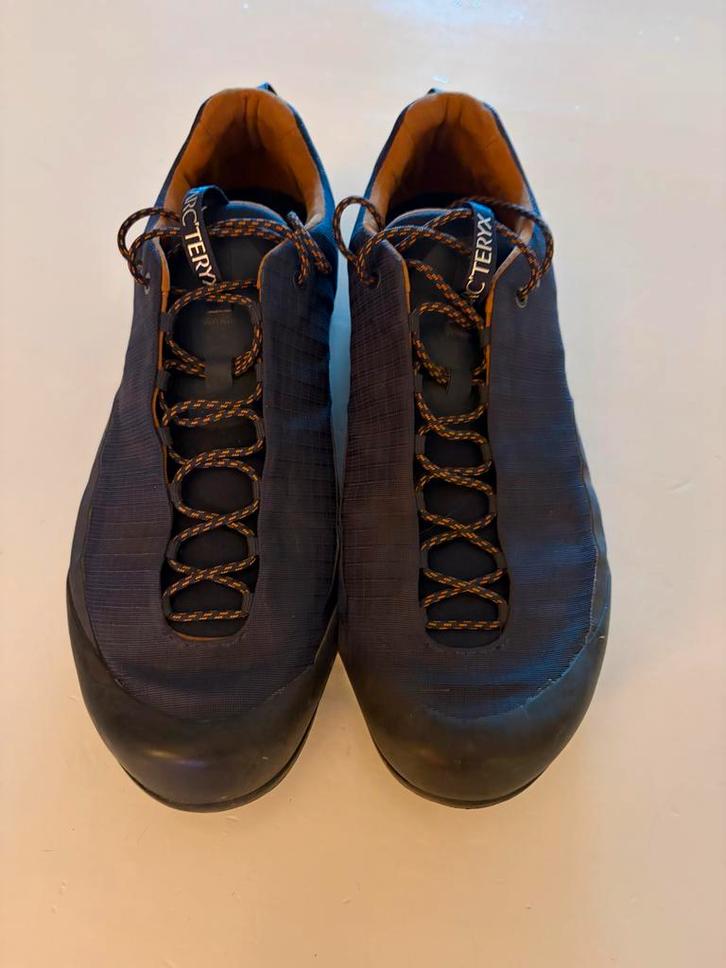 Arc'teryx Konseal FL 2 Wandelschoenen 43,5, Kleding | Heren, Schoenen, Zo goed als nieuw, Wandelschoenen of Bergschoenen, Blauw