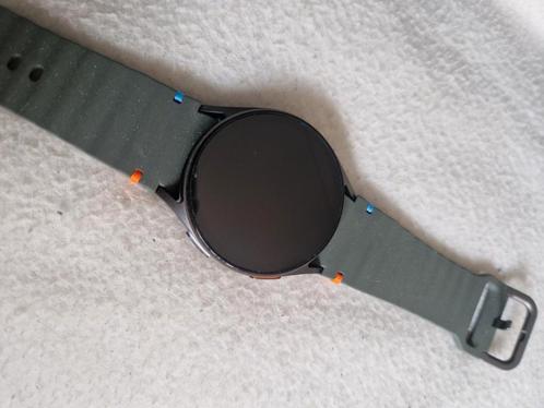samsung smartwatch 7 LTE E sim 2 GB - 40mm groen - 2025, Sieraden, Tassen en Uiterlijk, Smartwatches, Nieuw, Android, Groen, Afstand