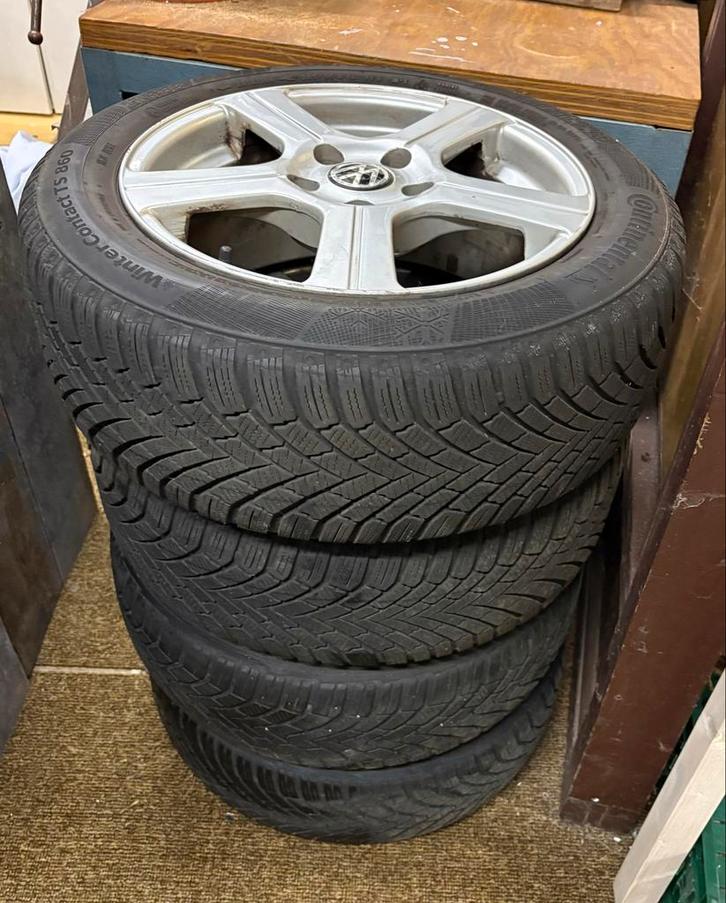 VW Golf 5/6 Winterbanden met Aluminium Velgen, Auto-onderdelen, Banden en Velgen, Banden en Velgen, Winterbanden, 16 inch, 205 mm