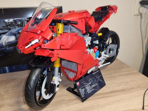 Zo goed als nieuwe Lego Ducati, Mustang en Konigsegg., Hobby en Vrije tijd, Modelbouw | Auto's en Voertuigen, Zo goed als nieuw