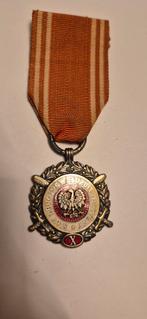 Poolse Militaire Medaille - Strijdkrachten in dienst, Ophalen of Verzenden, Overige soorten, Overige gebieden, Lintje, Medaille of Wings