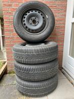 Set winterbanden met stalen velgen - maat 195/65 R 15, Auto-onderdelen, Banden en Velgen, Ophalen, Velg(en), 16 inch, Winterbanden
