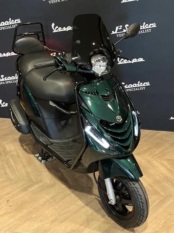 Piaggio Zip I-Get Glans Jaguar Groen FULL OPTION (BROM) beschikbaar voor biedingen