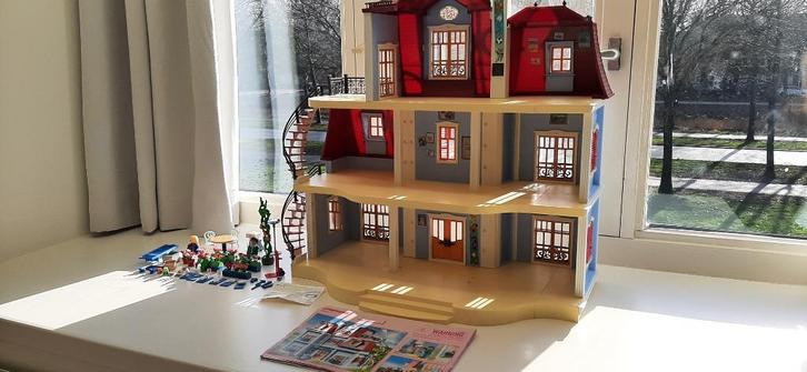 Playmobil Groot herenhuis 70205, Kinderen en Baby's, Speelgoed | Playmobil, Zo goed als nieuw, Complete set, Ophalen