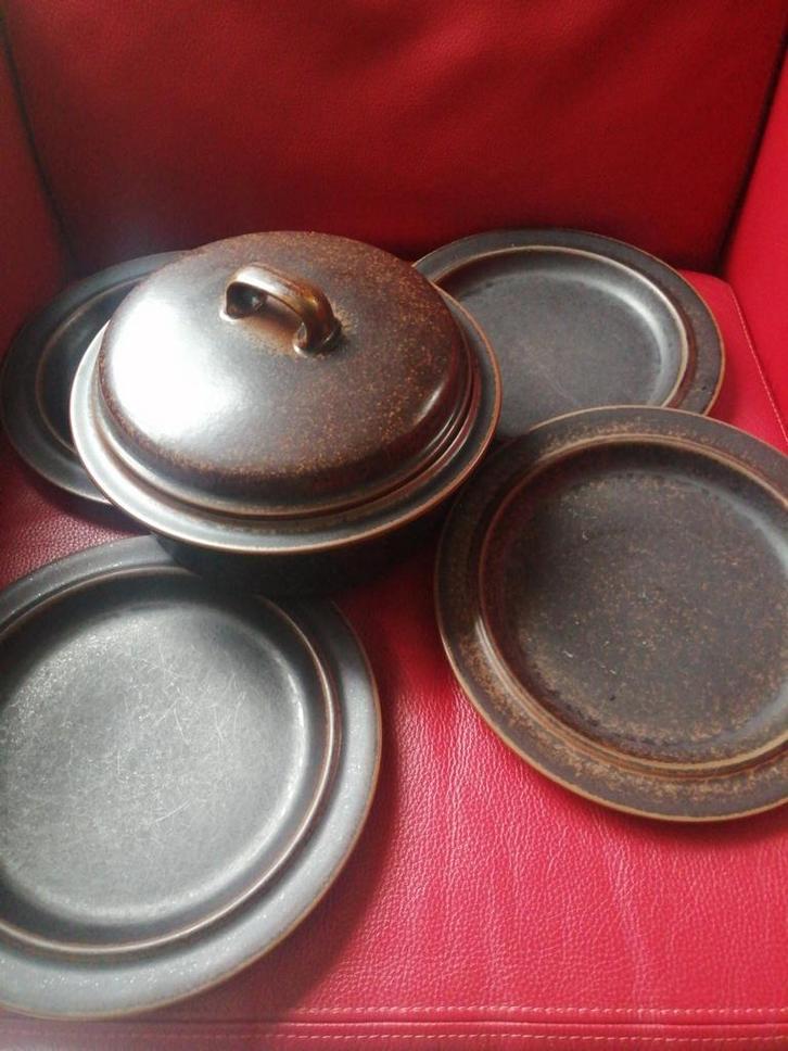 Vintage Aardewerk Borden stijl Arabia Ruska, Antiek en Kunst, Antiek | Schalen, Ophalen of Verzenden