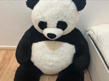 Groot panda knuffel beschikbaar voor biedingen