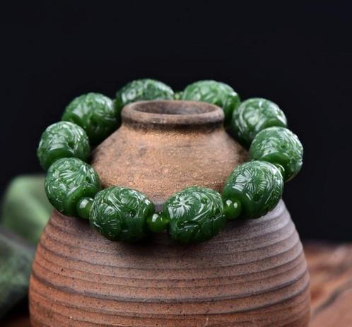 Nefriet jade armband, Sieraden, Tassen en Uiterlijk, Edelstenen, Zo goed als nieuw, Ophalen of Verzenden