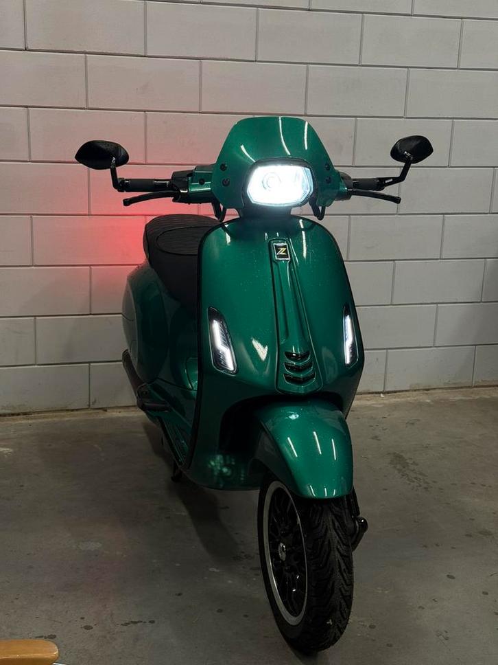 Vespa Sprint 80cc 2v Custom, Fietsen en Brommers, Scooters | Vespa, Zo goed als nieuw, Overige modellen, Maximaal 45 km/u, Benzine