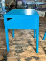 2 nachtkastjes, Huis en Inrichting, Slaapkamer | Nachtkastjes, Ophalen, Minder dan 45 cm, Metaal of Aluminium, 55 tot 70 cm