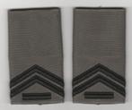 Set rangen epaulet Korporaal 1e kl KLu, Kon Luchtmacht (GVT), Ophalen of Verzenden, Luchtmacht, Nederland, Embleem of Badge