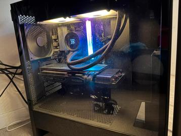 Gaming PC Ryzen 5 7600, RX 6750 XT beschikbaar voor biedingen