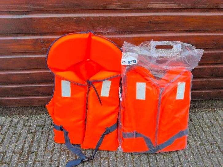 Reddingsvest L basic 100N, Watersport en Boten, Watersportkleding, Zo goed als nieuw, Reddingsvest of Zwemvest, Dame of Heer, Ophalen