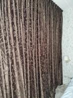 Donkerbruine satijnen gordijnen in een jacquard patroon, Huis en Inrichting, Stoffering | Gordijnen en Lamellen, Ophalen, Gebruikt