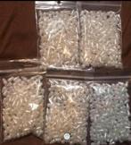 Parelmoer druppel kralen 30 gr per zakje 3,00, Ophalen, Zo goed als nieuw, Kraal