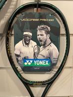 Yonex Vcore 100 Pro - Gripmaat 1, Sport en Fitness, Tennis, Ophalen of Verzenden, Nieuw, Racket, L1