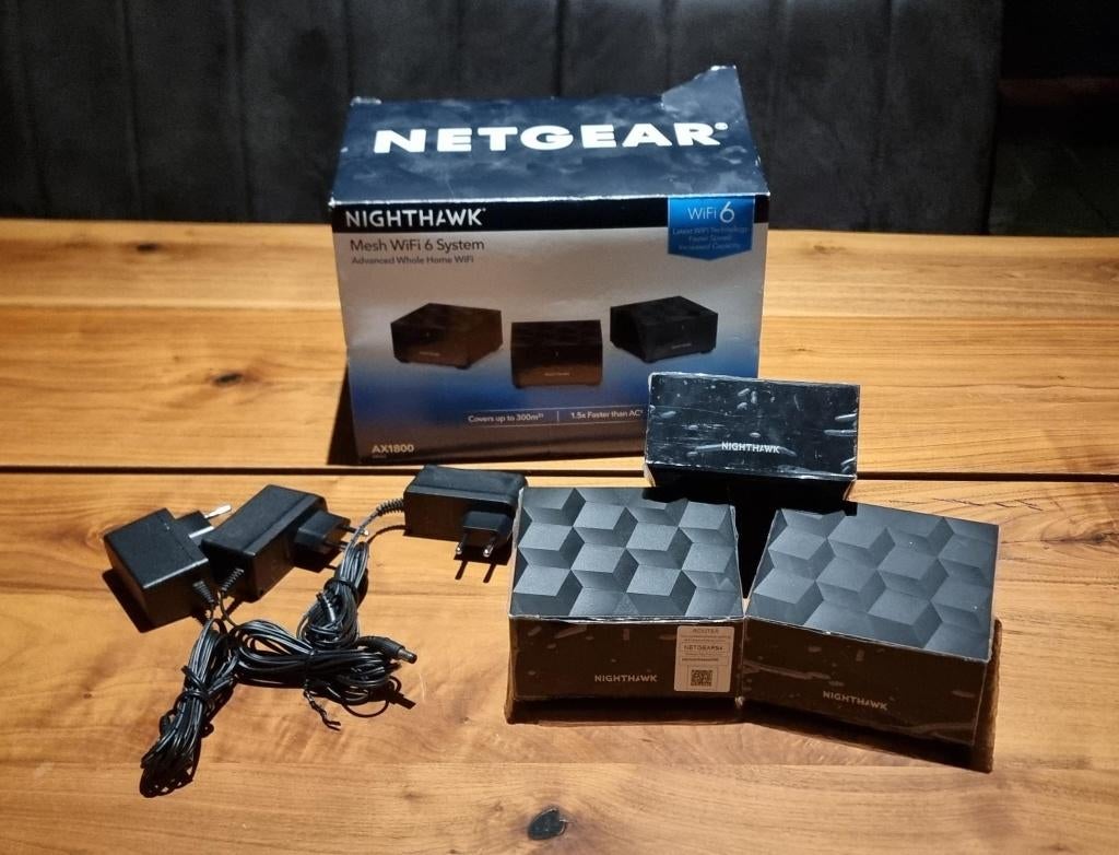 Netgear Nighthawk Dual-band AX1800 3-Pack (MK63) aangeboden, Ophalen, Zo goed als nieuw, Router, Netgear