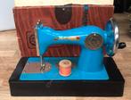 Vintage kinder naaimachine, Antiek en Kunst, Antiek | Speelgoed, Ophalen