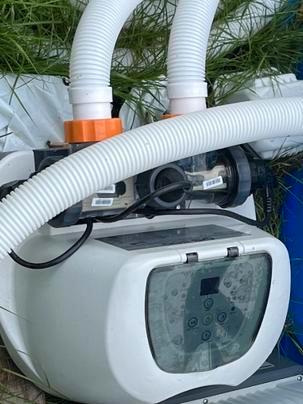 Intex Krystel Clear Chloorgenerator Zoutwatersysteem beschikbaar voor biedingen