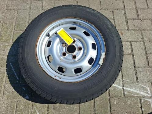 Velg + Band van een Volkswagen Transporter, Auto-onderdelen, Banden en Velgen, Personenwagen, Gebruikt, 3 maanden garantie, Verzenden