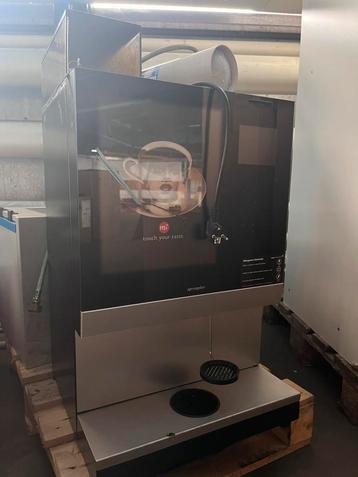 Professionele koffiemachine  beschikbaar voor biedingen