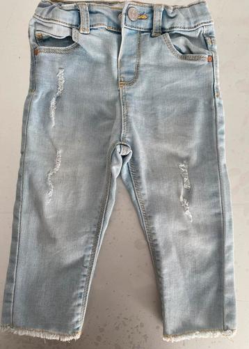 Zara Jeans Broekje maat 80 beschikbaar voor biedingen