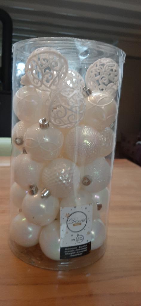 37 Kerst ballen  nieuw, Huis en Inrichting, Woonaccessoires | Schilderijen, Tekeningen en Foto's, Nieuw, Schilderij, Minder dan 50 cm