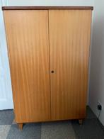 Jaren 60 houten kledingkast met spiegel, hang-en leggedeelte, Huis en Inrichting, Kasten | Kledingkasten, Ophalen, Gebruikt, 100 tot 150 cm