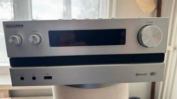 Kenwood setje inclusief boxen beschikbaar voor biedingen
