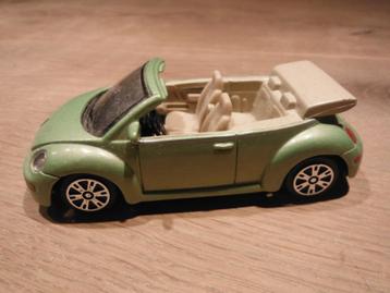 mooie mintgroene Volkswagen New Beetle cabrio, 1:43 Maisto beschikbaar voor biedingen