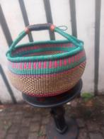 Bolgatanga mand nieuwe collectie Ghana ronde mand uniek, Huis en Inrichting, Woonaccessoires | Schalen en Manden, Ophalen of Verzenden