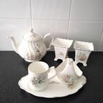 Engelse set met hibiscus en magnolia, Ophalen of Verzenden, Porselein, Overige stijlen, Kop(pen) en/of Schotel(s)