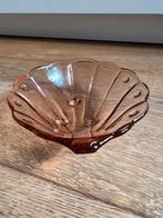 Vintage roze schaaltje op pootjes van persglas, Ophalen of Verzenden