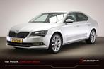 Skoda Superb 1.5 TSI ACT Business Edition | UPGRADE BUSINESS, Auto's, Skoda, Parkeercamera, 730 kg, 4 cilinders, Origineel Nederlands