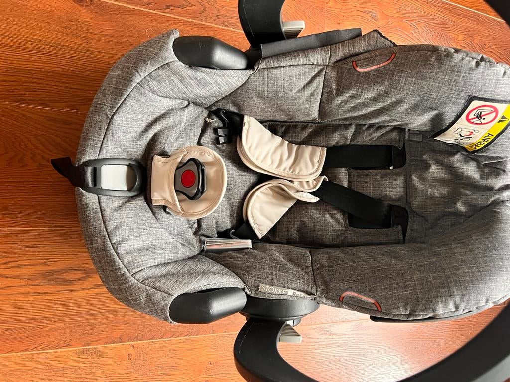 Autostoeltje Stokke IZI-go by BeSafe grijs/wit, Autogordel, Zijbescherming, Zo goed als nieuw, 0 t/m 13 kg