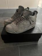 Jordan 4 Kaws (grijs maat EU45), Kleding | Heren, Schoenen, Overige kleuren, Verzenden, Air Jordan, Sneakers of Gympen
