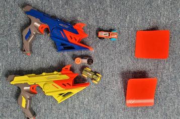 Nerf nitro set, 2 schansen, blasters en 3 auto's beschikbaar voor biedingen