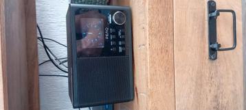 Peaq radio. DAB beschikbaar voor biedingen
