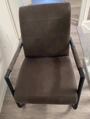 Fauteuil beschikbaar voor biedingen