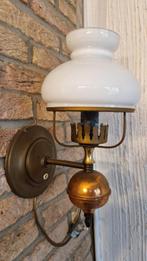 Vintage Wandlamp met Glazen Kap, Ophalen of Verzenden, Gebruikt, Glas, Vintage