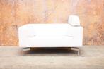 ZGANieuw witte leren Leolux Howlo design loveseat, Leolux, Design, Ophalen of Verzenden, Zo goed als nieuw
