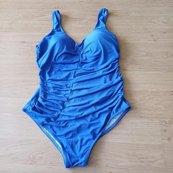 Mooi paars/blauw badpak van Livera maat 44 B/C beschikbaar voor biedingen