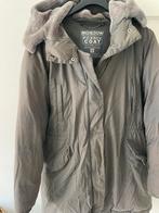Te koop: winterjas, parka, Moscow, groen, maat, Kleding | Dames, Jassen | Winter, Ophalen of Verzenden, Zo goed als nieuw, Maat 38/40 (M)