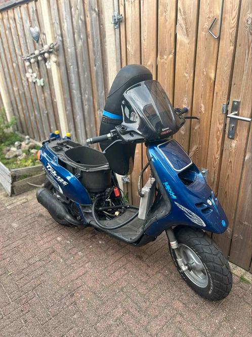 Typhoon 150 lc ruilen zip 70, Fietsen en Brommers, Scooters | Piaggio, Zo goed als nieuw, Overige modellen, Ophalen of Verzenden