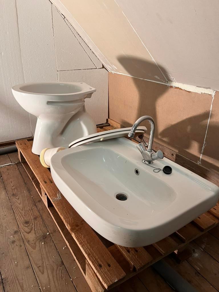 Wasbak kompleet, toiletpot is weg., Ophalen, Gebruikt, 50 tot 100 cm, Minder dan 100 cm