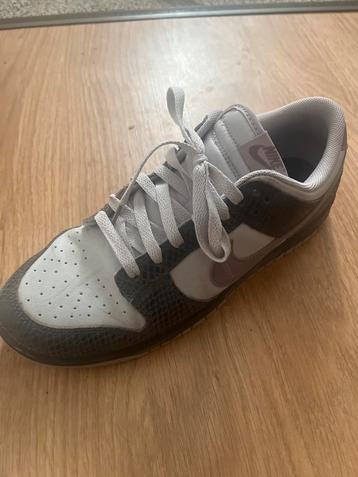Dunk Sneakers Maat 42.5 beschikbaar voor biedingen