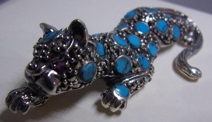 Massief zilveren broche met Robijn, Turkoois - TIJGER, Sieraden, Tassen en Uiterlijk, Broches, Nieuw, Zilver, Zilver, 4 tot 7 cm