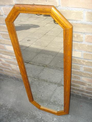 mooie grote spiegel / licht hout beschikbaar voor biedingen
