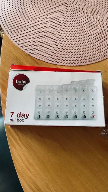 7 dagen pillen doos beschikbaar voor biedingen