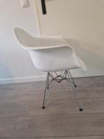 Eetkamerstoelen wit, (4x), Vitra Eames geïnspireerd, Huis en Inrichting, Stoelen, Ophalen, Kunststof, Gebruikt, Wit