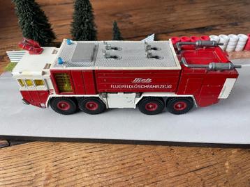 Siku V332 Metz brandweer vliegveld beschikbaar voor biedingen